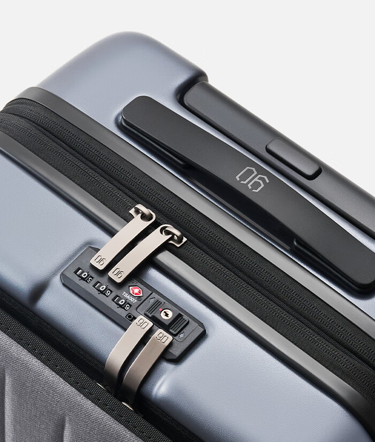 NinetyGo Seine Max Suitcase NinetyGo Seine Max Suitcase